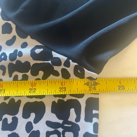 Susan Graver Front Print/Solid Back Long Sleeve - Picture 11 of 11